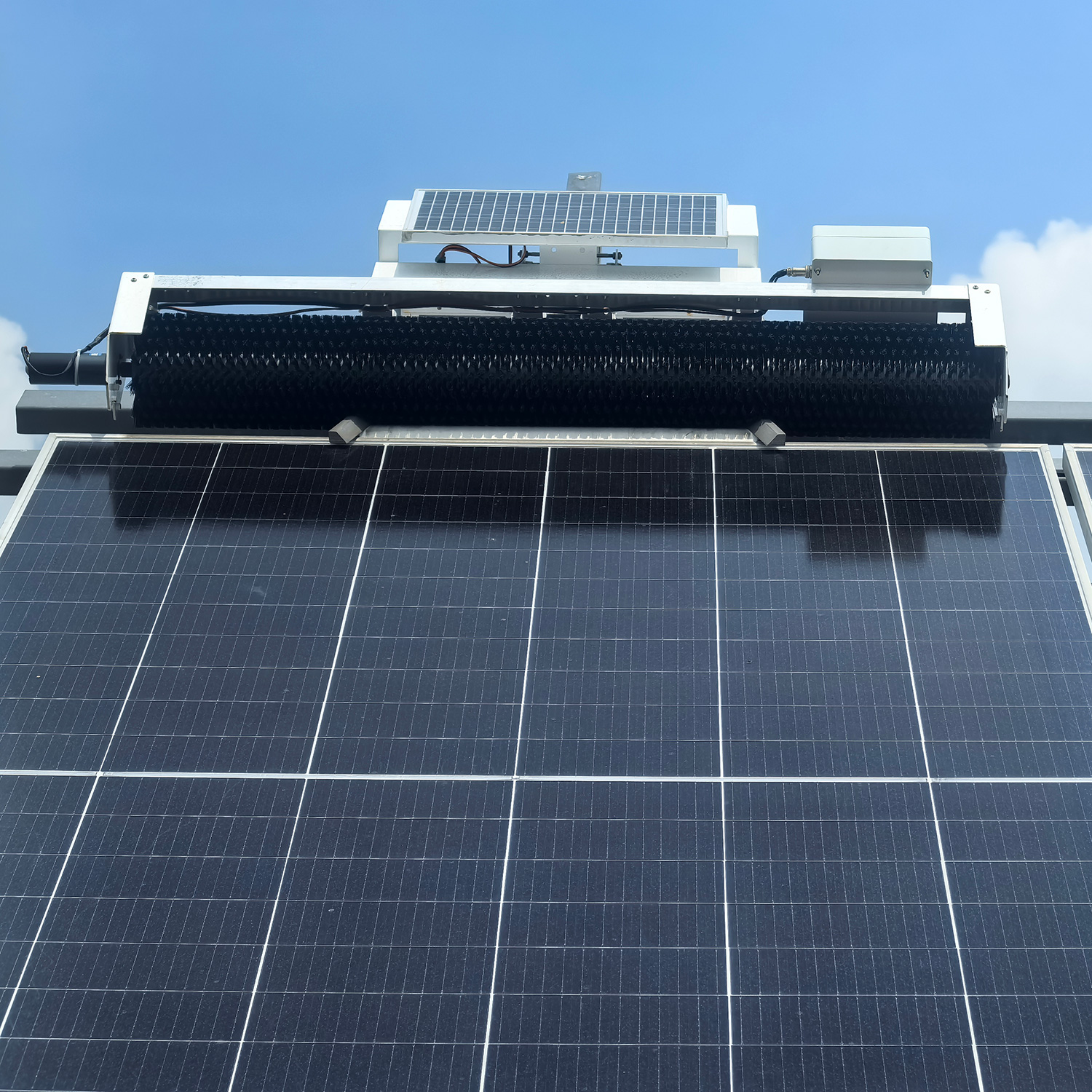 Photovoltaic Cleaning Robot